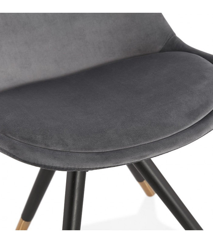 Chaise design gris en tissu et bois Hoop