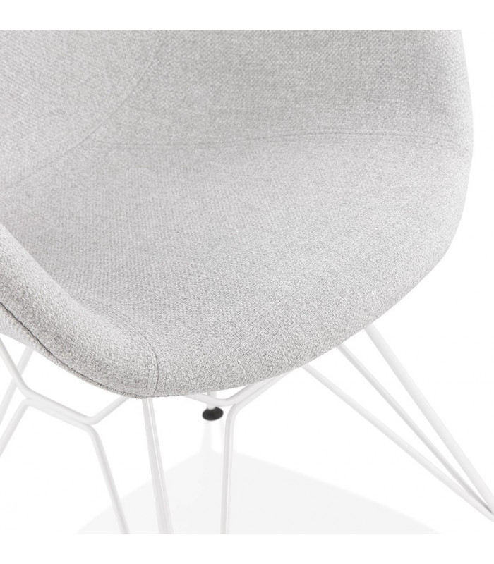 Fauteuil design gris clair en tissu Gianna