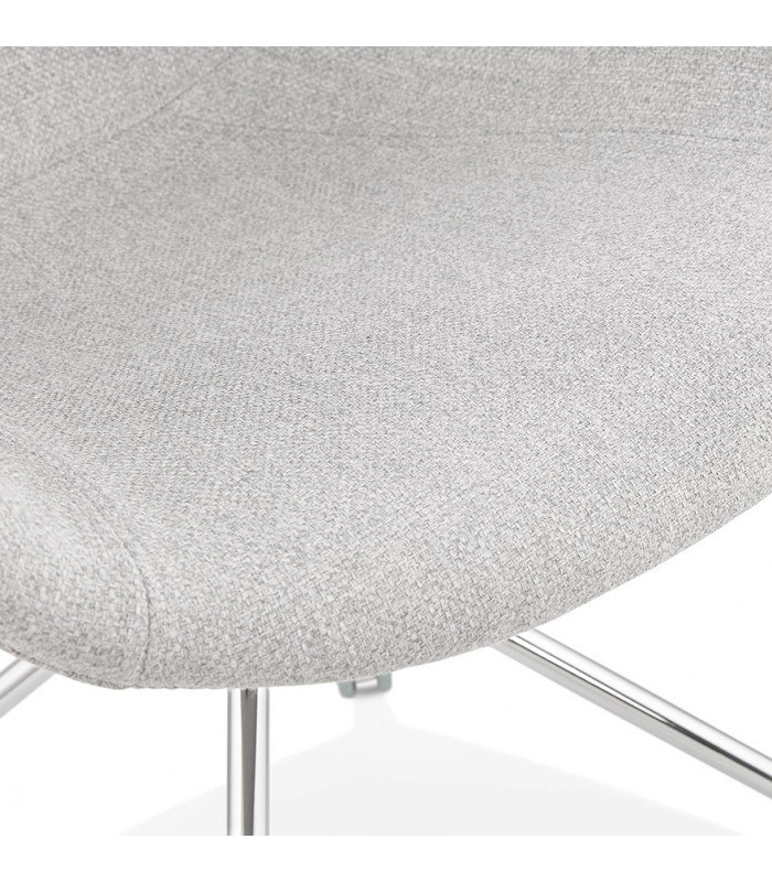 Fauteuil design gris clair en tissu Jemma