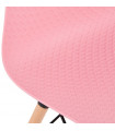 Chaise design rose en plastique et bois Delphine