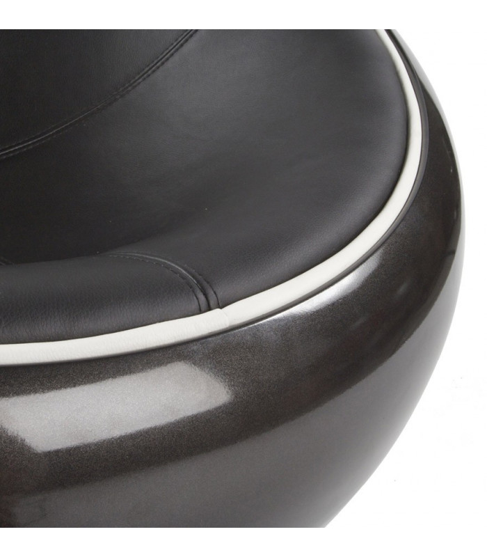 Fauteuil design noir en plastique et similicuir Everett