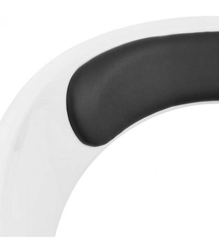 Fauteuil design blanc en plastique et similicuir Fiennes